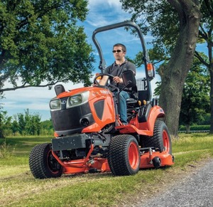 Oferta al por mayor en el tractor compacto Kubota BX2610, con construcción robusta, sistema hidráulico confiable y diseño fácil de manejar. - Product Image 2