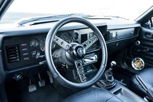 Ford Mustang GT 1983 d'occasion en bon état, boîte manuelle 5 vitesses, moteur V8 5,0 litres, principalement possédée en Californie - Product Image 5