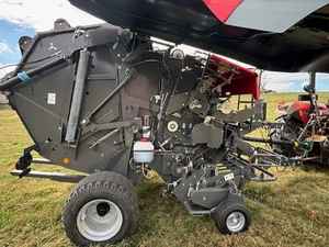 Enfardadora de Heno y Paja MASSEY FERGUSON 4160V, Enfardadora Redonda de Heno y Paja, Mini Enfardadora Redonda de Heno - Product Image 3