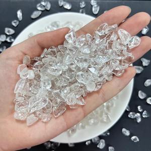 Quartz clair brésilien naturel de haute qualité 5mm-14mm puces pierre cristal pierre de guérison forme irrégulière Reiki pierres précieuses à vendre - Product Image 4