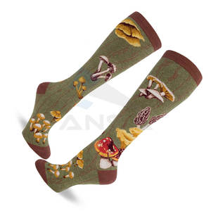 Calcetines deportivos ecuestres personalizados para hombre, calcetines atléticos de algodón peinado de tubo largo para montar a caballo con deportivo vibrante acolchado - Product Image 6