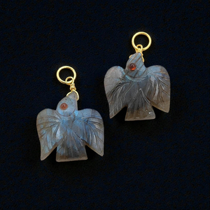 Pendentifs et breloques d'oiseaux en pierres précieuses sculptées à la main - Apprêts de bijoux en pierre naturelle en gros - Product Image 6