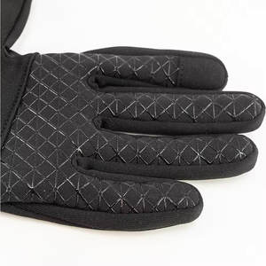 Guantes Deportivos para Correr con Tela Premium y Acabado Suave, Transpirables, Cómodos y con Ajuste Seguro - Product Image 3