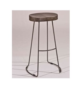 Nuevo taburete de bar ottoamn de diseño simple hecho a mano con parte superior de madera, patas acabadas en polvo negro de hierro, mini taburete St disponible a buen precio - Product Image 1