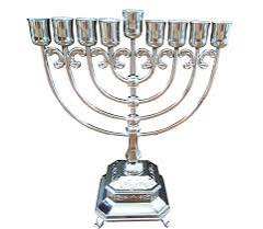 เชิงเทียนเมโนราห์ทำมือขายส่ง วัสดุอะลูมิเนียม สำหรับตกแต่งบ้านในเทศกาลอีสเตอร์หรือคริสต์มาส เหมาะสำหรับตกแต่งโรงแรมและงานปาร์ตี้ - Product Image 3