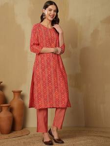 Mujeres impresas hilo regular trabajo pura seda Kurta con pantalones y con Dupatta indio Pakistán Salwar kameez traje - Product Image 6