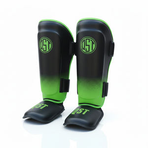 Espinilleras de Cuero para Entrenamiento de Muay Thai y Kickboxing, Protección Profesional de Alta Calidad, Espinillera con Protección de Empeine, Color y Logotipo Personalizables - Product Image 2