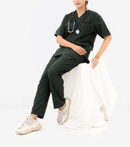 Tenues d'hôpital personnalisées avec logo, pantalons droits respirants d'été, hauts de jogging de haute qualité, blouses d'infirmière unisexes à manches courtes en coton - Product Image 5