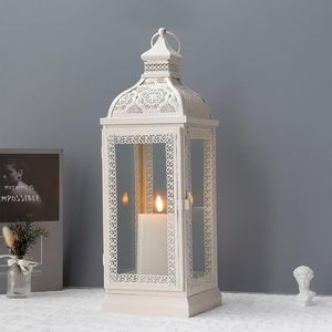 Linternas de velas de metal decorativas hechas a mano de diseñador real blanco para interiores y exteriores - Product Image 6