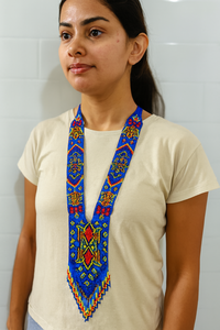 Collier artisanal en perles bleues avec motif floral papillon, bijoux ethniques tribaux, accessoire de mode artisanal pour femmes, cadeau - Product Image 2