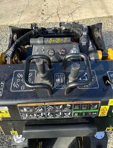 Boxer 700 HDX Mini Skid Steer Loader Venta al por mayor Compact Track Loader Equipo de construcción de alto rendimiento Suministro de fábrica - Product Image 6