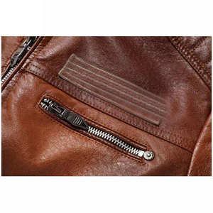 Veste d'hiver vintage pour homme en cuir véritable, broderie respirante, col montant, tissu régulier en coton/polyester, lavable pour homme - Product Image 4