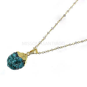 Collar con colgante de turquesa y labradorita con cadena de eslabones de diamante en forma de corazón estilo moderno para boda o regalo - Product Image 4
