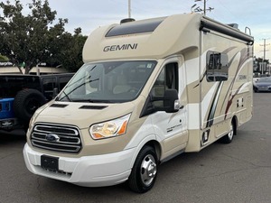 Venta en Subasta de Autocaravanas Usadas T-r-a-n-s-i-t 350 H/D 2019 de Techo Bajo Clase B - Product Image 3
