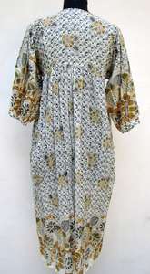 Unique Style Wholesale Collection Tie Dye Long Kaftan Half Sleeves Rayon Fabric <b>Loose</b> <b>Fitting</b> <b>Dress</b> With Side Slit Spring Kaftan - Product Image 2