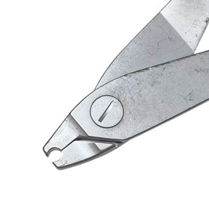 Agarre cómodo para usar Pinza de varilla quirúrgica de columna vertebral Pinza de varilla de servicio OEM de alta fabricación - Product Image 5