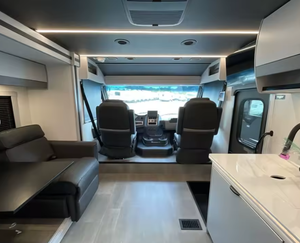 Best Selling USED Coachmen RV Euro 25TB Motor Home Class a 4-6 Passengers Vehicle for Sale Worldwide - Product Image 3