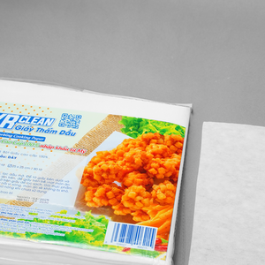 Papier absorbant d'huile alimentaire Krclean, taille 25x25cm, spécialisé pour les plats frits, fabriqué à partir de pâte de bois, produit au Vietnam - Product Image 1