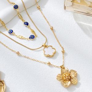 Collier à chaîne à maillons superposés pour femmes, pendentif fleur en alliage d'or, nouveau style - Product Image 4