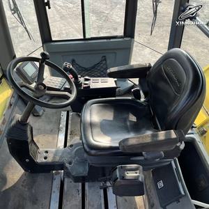 Compacteur vibrant à double tambour Dynapac CC5200 d'occasion, poids de travail 12 tonnes, marque suédoise originale, compacteur intermédiaire - Product Image 4