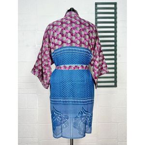 Chaqueta Abierta de Verano Estilo Boho Vintage, de Algodón Puro Reciclado, con Estampado Floral Tie-Dye, Túnica Tejida para Casa o Playa en Morado y Azul - Product Image 5