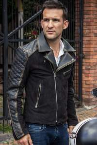 เสื้อกันลมสำหรับผู้ขับขี่รถจักรยานยนต์ชุดกีฬาที่อบอุ่นสำหรับนักปั่นจักรยานเสื้อแจ็คเก็ตกันลมออกแบบโลโก้ได้ตามต้องการ - Product Image 3