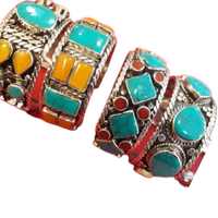 Bracelet manchette ethnique en argent tibétain sans nickel de haute qualité avec cœur en turquoise et serti de pierres, idéal pour femme – Cadeau parfait