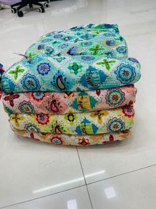 Tissu crêpe de soie de la meilleure qualité Matériau doux et léger pour robes Sarees Kurtis et design de mode - Product Image 2