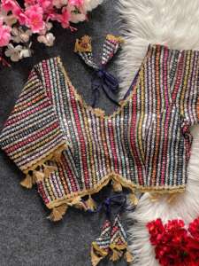 Vente chaude Belle Dressing Fancy Outfit Heavy Fox Georgette Blouse Avec Multy Sequence Work Fournisseur et exportateur indiens - Product Image 4