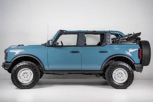 FO-RD BRO-NCO 2022 Extrêmement Propre, RHD/LHD, Boîte Manuelle 7 Vitesses, 4x4, Prêt à Livrer - Product Image 3