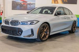 Série 2023 B-MW 3 soigneusement utilisée - Product Image 2