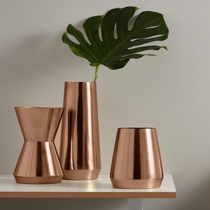 Jarrón de mesa de metal moderno personalizado con acabado plateado diseñado para la decoración por exportador - Product Image 2