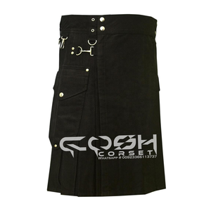 COSH KILTS Kilt utilitaire noir classique pour hommes avec poches Fabricant de kilt traditionnel et moderne - Product Image 1