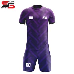 Maillot de football rétro par sublimation maillots de football version joueur personnalisée kits équipe scolaire uniforme de football sport pour hommes - Product Image 3