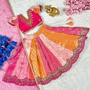 Heavy Mono-Banglori con hermosa secuencia de trabajo para niños, Colección especial de moda Choli para la próxima fiesta festiva y especial - Product Image 5