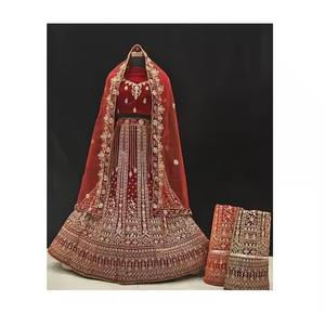 Velours rouge personnalisé fait à la main Lehenga Choli Design moderne avec travail brodé pour accessoires de mariée tenue de fête indienne/pakistanaise - Product Image 1