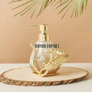 Distributeur de savon en bouteille en verre avec dessus et base en métal doré personnalisé direct d'usine ensemble de comptoir de vanité pour toilettes et hôtels - Product Image 4