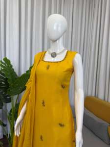 طقم شارارا هندي باكستاني جميل من الحرير الخالص، طقم شارارا عرقي فاخر للحفلات والأعراس والارتداء اليومي للنساء - Product Image 2