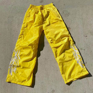 Pantalon de survêtement en nylon pour homme, taille élastique personnalisée, coupe droite, jambe large, ample, avec logo imprimé - Product Image 2