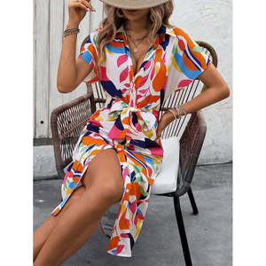 Robe Supreme à manches courtes, col boutonné, drapée et à motifs pour femme, 35523 - à motifs - Product Image 1