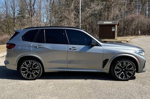 BMW X5 M Competition 2022, Motor V8 Turboalimentado de 617 hp, Tracción en las Cuatro Ruedas, Equipamiento de Alta Gama - Product Image 4