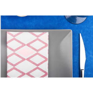 Serviettes blanches 48x48cm Tresmall à imprimé bordeaux, pliées 1/8, Bambulux Eco, 300 pièces, B2B - Product Image 3