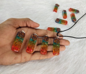 Vente en gros de pendentifs Orgonite Sevenchakra Qualité incroyable Forme rectangulaire Symbole énergétique en cuivre Pierre semi-précieuse Artisanat pour - Product Image 5