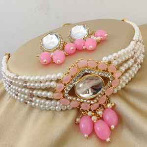 Belle femme indienne traditionnelle Kundan collier ensemble haute qualité plaqué or laiton Minimal traditionnel boucles d'oreilles ras du cou - Product Image 2