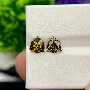 Par de tanzanita natural sin calentar, lupa de corte trillón, zoisita amarilla, piedra preciosa en forma de pera para la fabricación de joyas, suelta con certificación IGI - Product Image 6