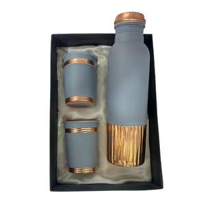 Bouteille d'eau en cuivre martelé à moitié, 1 litre, design martelé à moitié, bouteille d'eau en cuivre pur avec ensemble de verres, travail Meena - Product Image 1