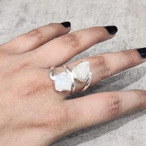 Bague pour femme en pierre de lune arc-en-ciel naturelle, pierre de naissance de juin, double pierre, bijoux faits à la main, bague en argent sterling 925 - Product Image 1