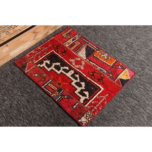 พรมวินเทจขนาดเล็ก 2x2.5 ฟุต พรมขนสัตว์ลายเรขาคณิตสีแดงแบบต่อผ้าสไตล์ตุรกี - Product Image 4