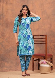 All Time Favorite V Neck Two Piece Kurti Set para Office & College Wear Tela de diseño tradicional - Product Image 4