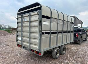 จัดส่งฟรีชั้น3500กก. ชั้นรถพ่วงปศุสัตว์ชั้นกั้นรวมสามารถถอดได้12ft 6FT สำหรับการขนส่งสัตว์ที่ปลอดภัย - Product Image 3